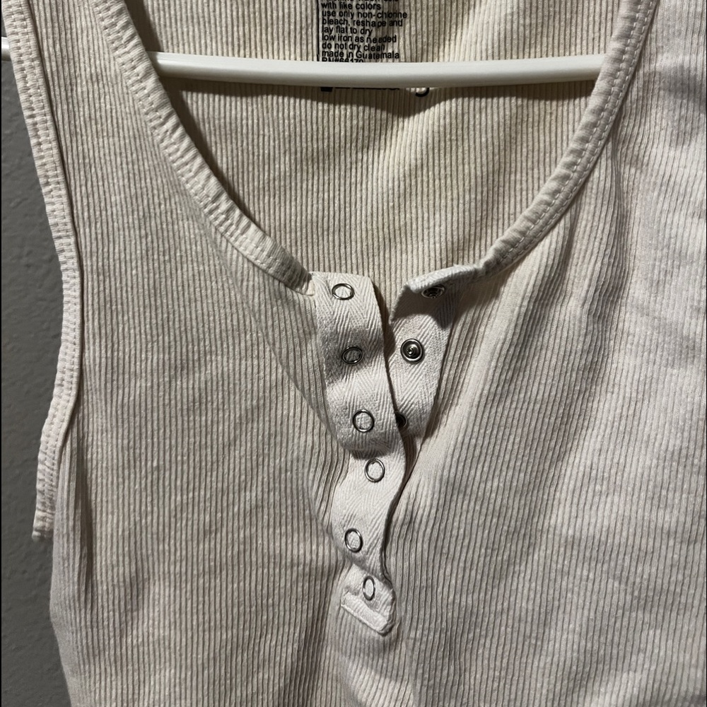 Simple Tank - Picture 2 of 4